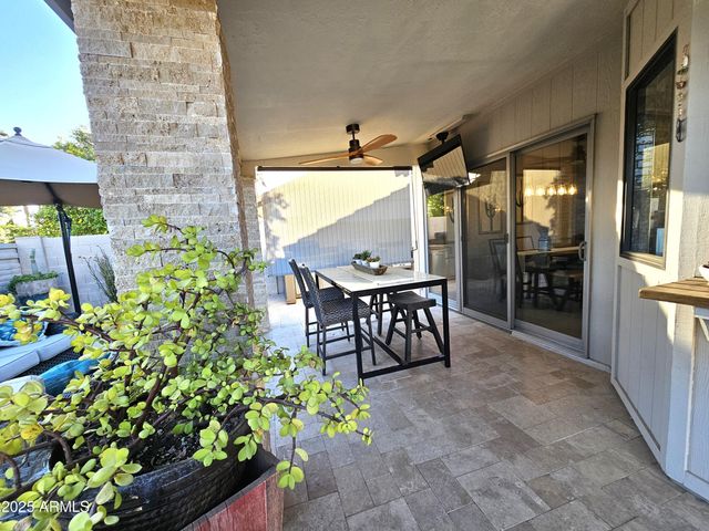 9763 E DREYFUS Avenue, Scottsdale, AZ 85260