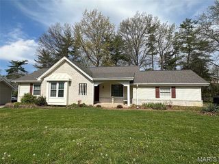 503 Briarwyck Drive, Ballwin, MO 63011