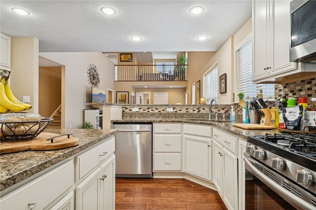 2390 Wheatland Cir, Delmont, PA 15626