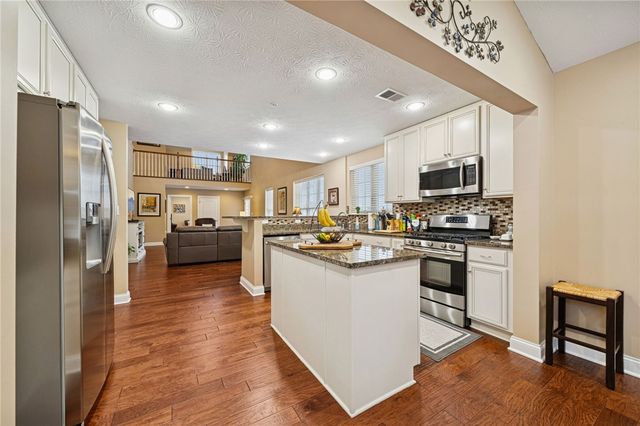 2390 Wheatland Cir, Delmont, PA 15626