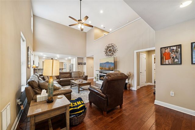 2390 Wheatland Cir, Delmont, PA 15626