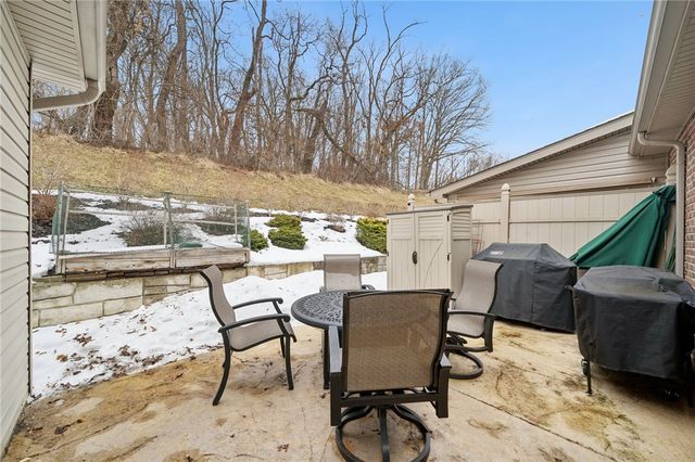 2390 Wheatland Cir, Delmont, PA 15626