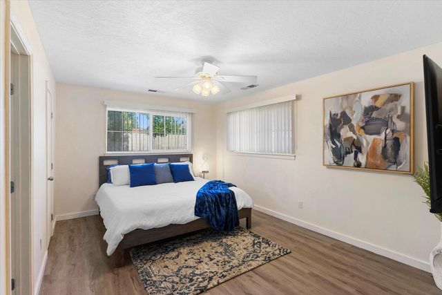 10217 Santa Paula Avenue NE, Albuquerque, NM 87111