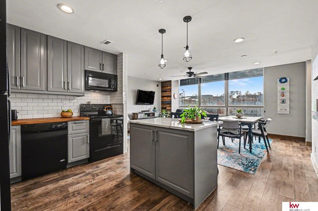 3000 Farnam St Apt 4L L, Omaha, NE 68131