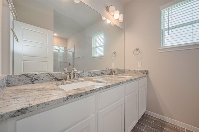5122 Sedona Creek Dr, Katy, TX 77493