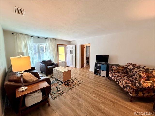 6633 E Gurley Street, Inverness, FL 34452