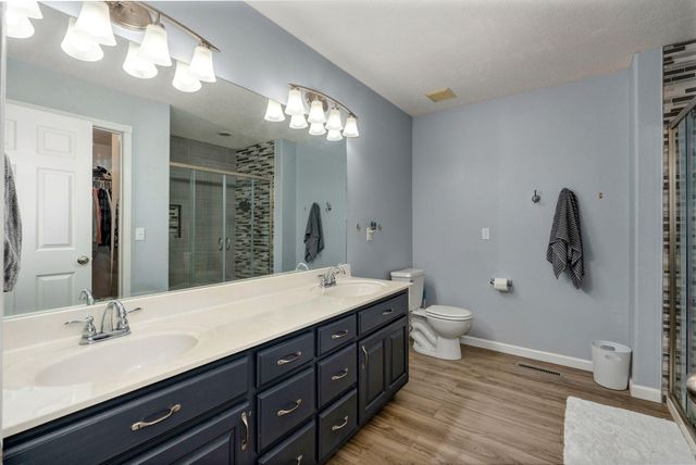 1110 N Arlington Street, Nixa, MO 65714