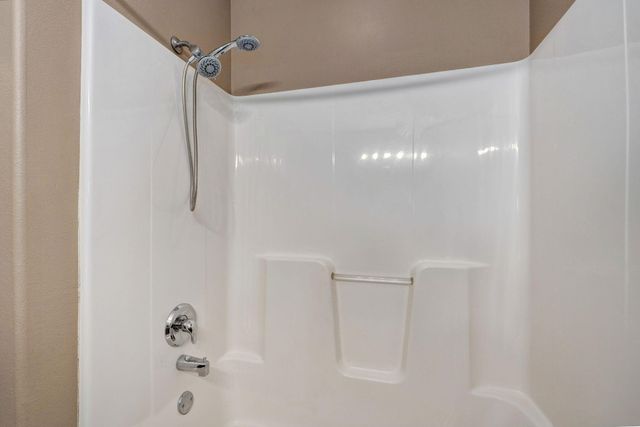 1110 N Arlington Street, Nixa, MO 65714