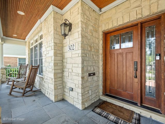 302 E Wilson Street, Elmhurst, IL 60126