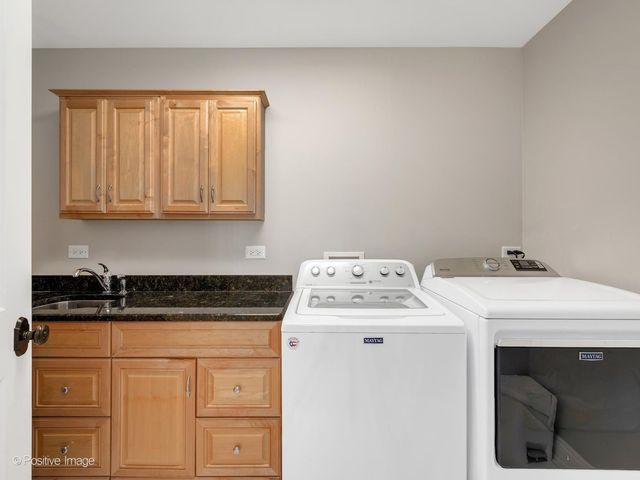 302 E Wilson Street, Elmhurst, IL 60126