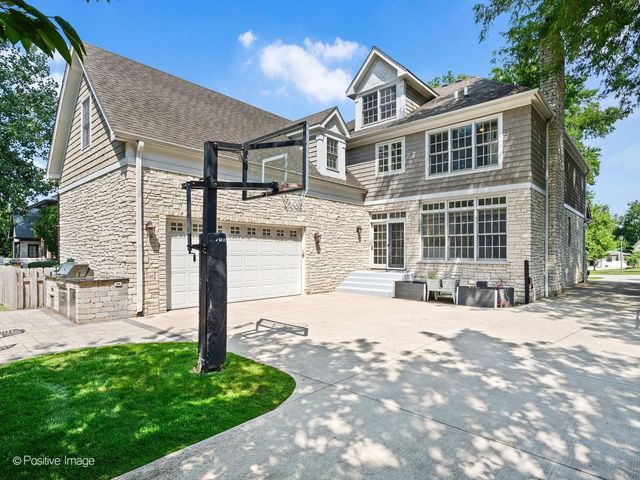 302 E Wilson Street, Elmhurst, IL 60126