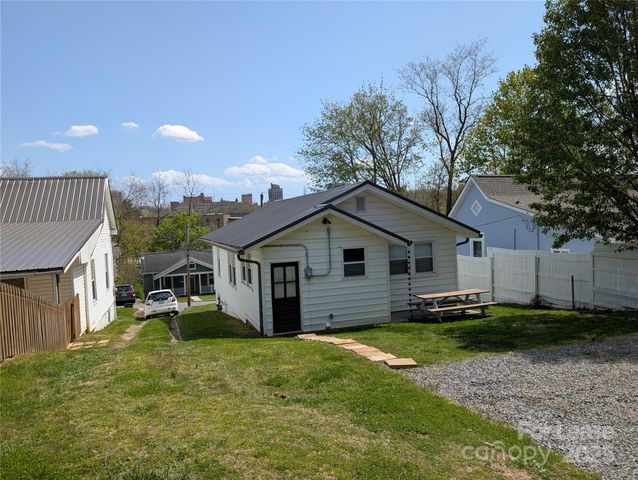 28 woodrow Avenue, Asheville, NC 28801