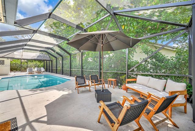 630 Deer Creek Briarwood Ln, Deerfield Beach, FL 33442