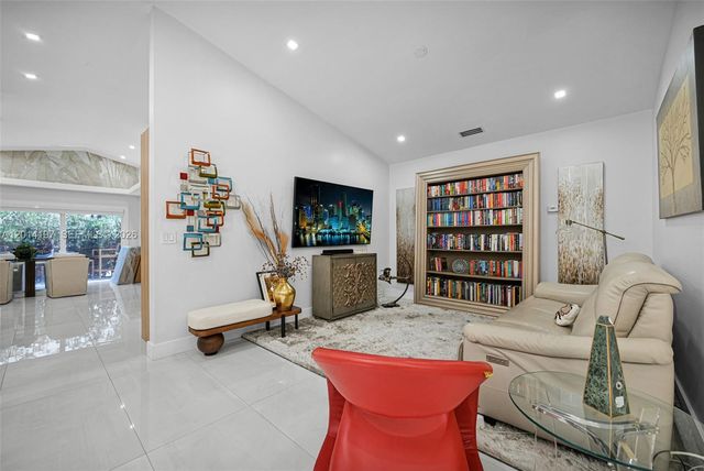 630 Deer Creek Briarwood Ln, Deerfield Beach, FL 33442