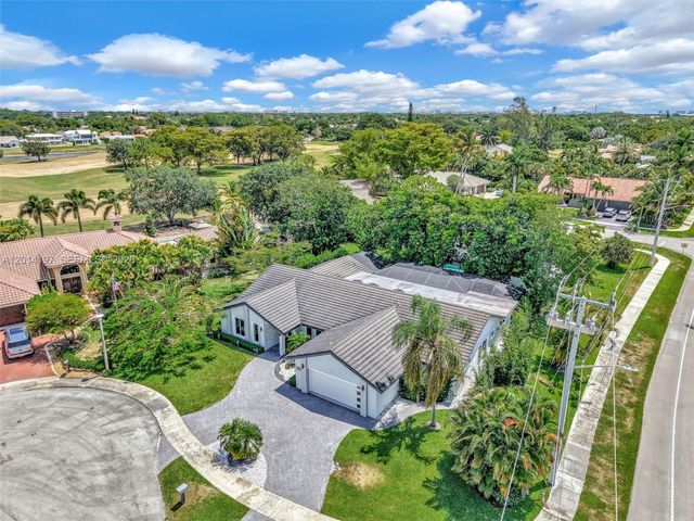 630 Deer Creek Briarwood Ln, Deerfield Beach, FL 33442