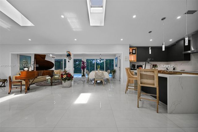 630 Deer Creek Briarwood Ln, Deerfield Beach, FL 33442