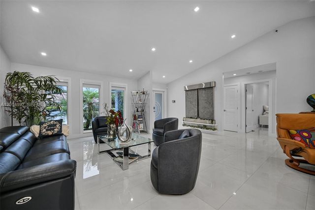 630 Deer Creek Briarwood Ln, Deerfield Beach, FL 33442