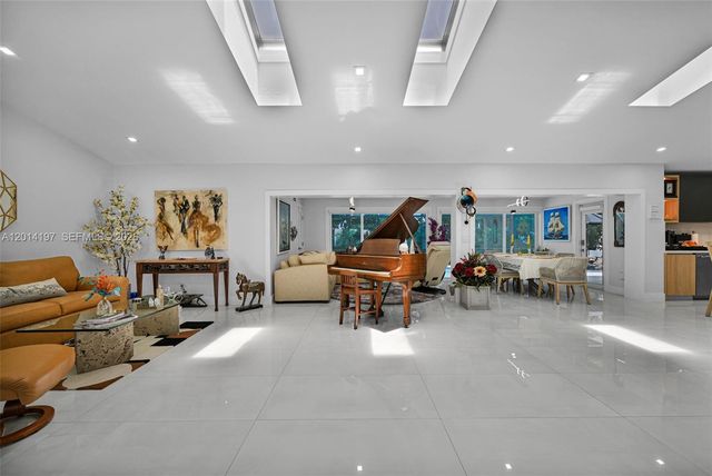 630 Deer Creek Briarwood Ln, Deerfield Beach, FL 33442