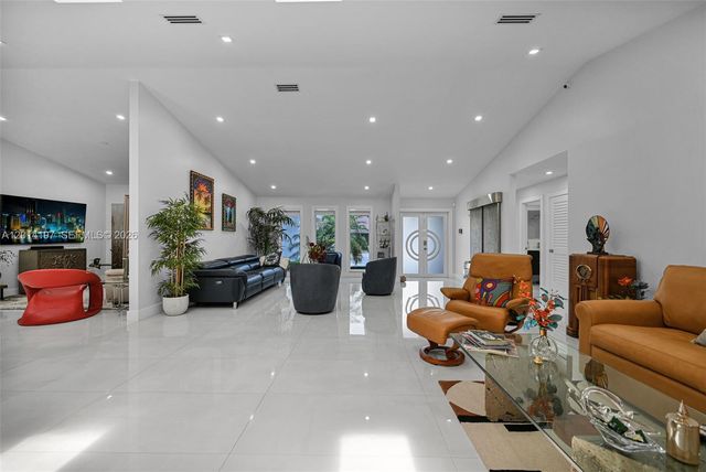 630 Deer Creek Briarwood Ln, Deerfield Beach, FL 33442