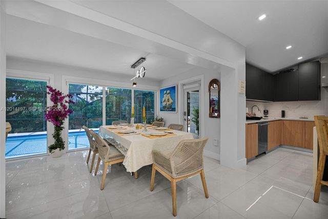 630 Deer Creek Briarwood Ln, Deerfield Beach, FL 33442