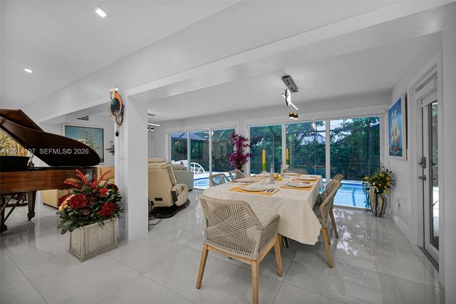 630 Deer Creek Briarwood Ln, Deerfield Beach, FL 33442