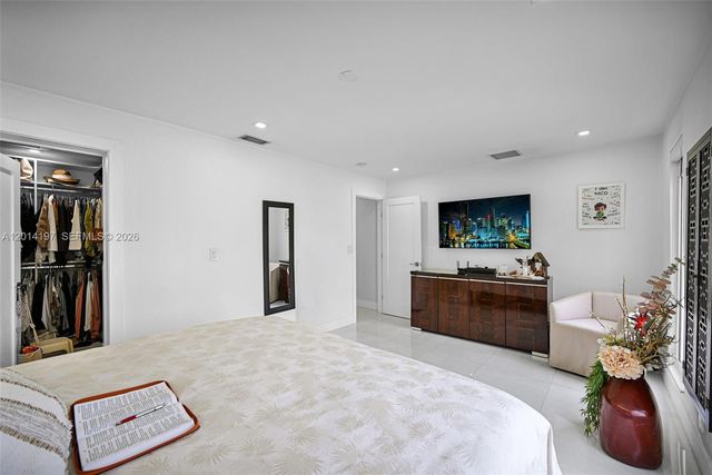 630 Deer Creek Briarwood Ln, Deerfield Beach, FL 33442