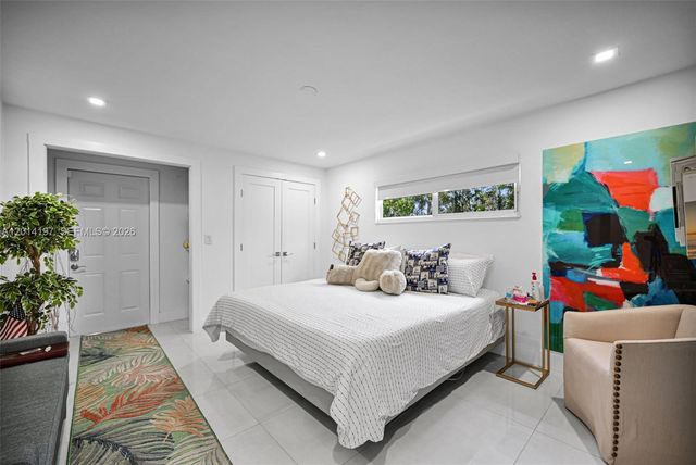630 Deer Creek Briarwood Ln, Deerfield Beach, FL 33442