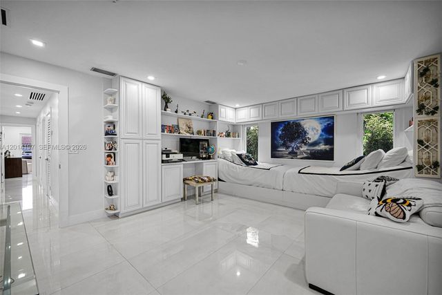 630 Deer Creek Briarwood Ln, Deerfield Beach, FL 33442