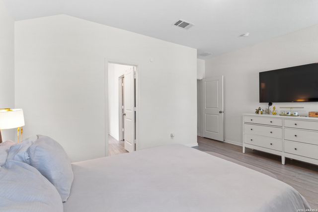 9927 PEARS ML, San Antonio, TX 78254