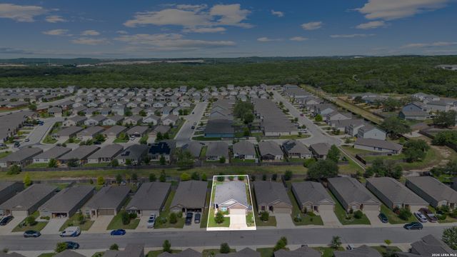 9927 PEARS ML, San Antonio, TX 78254