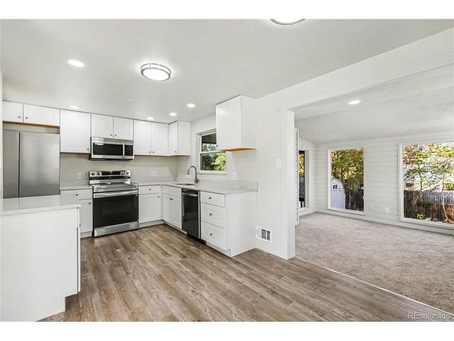849 Dean Dr, Northglenn, CO 80233