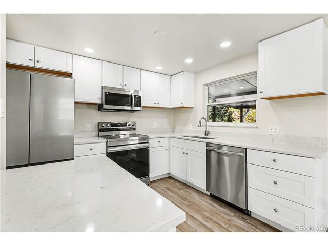 849 Dean Dr, Northglenn, CO 80233