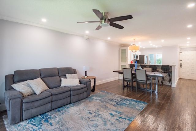 2500 PRESIDENTIAL Way 304, West Palm Beach, FL 33401