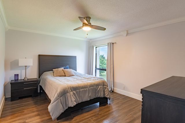 2500 PRESIDENTIAL Way 304, West Palm Beach, FL 33401