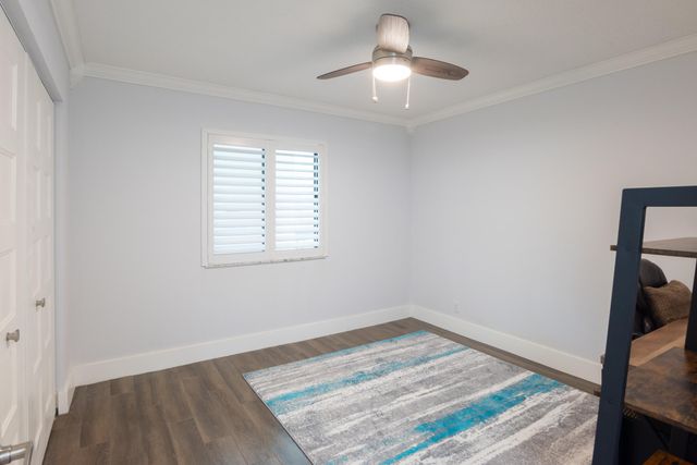 2500 PRESIDENTIAL Way 304, West Palm Beach, FL 33401