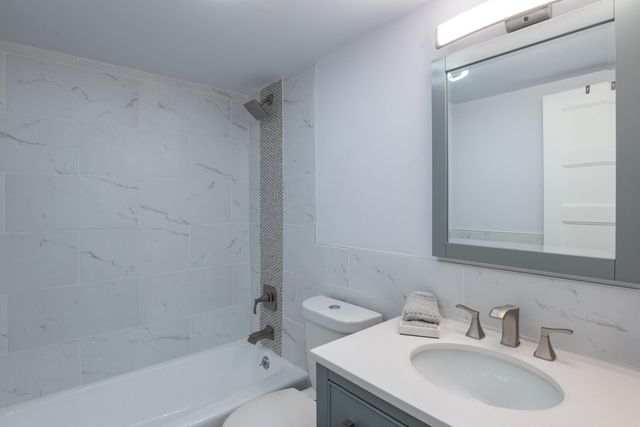 2500 PRESIDENTIAL Way 304, West Palm Beach, FL 33401