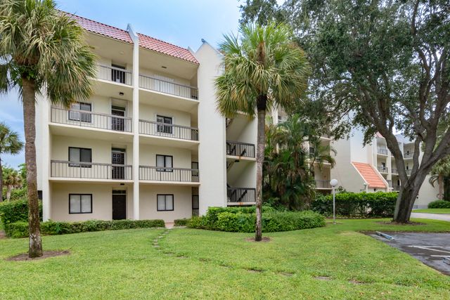 2500 PRESIDENTIAL Way 304, West Palm Beach, FL 33401