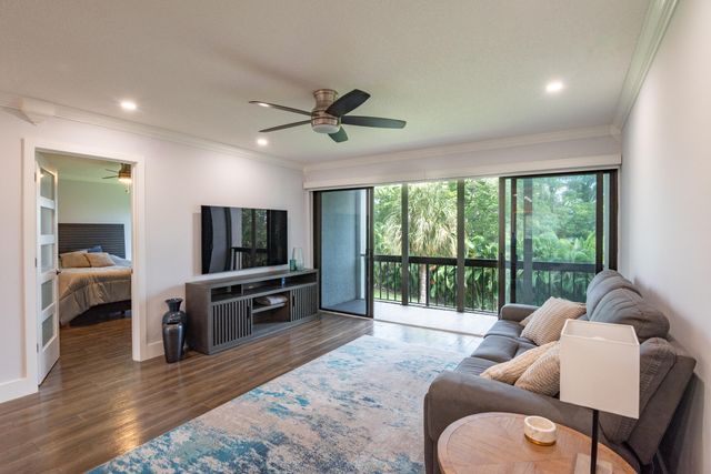 2500 PRESIDENTIAL Way 304, West Palm Beach, FL 33401