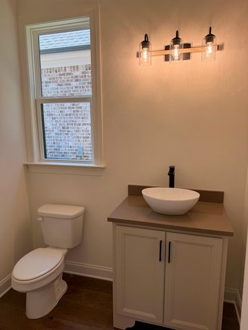 530 VALLEY FORGE LN, Rossville, TN 38066