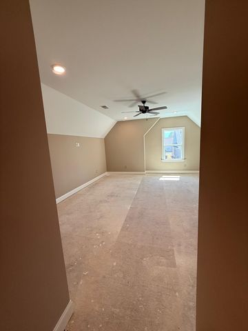 530 VALLEY FORGE LN, Rossville, TN 38066