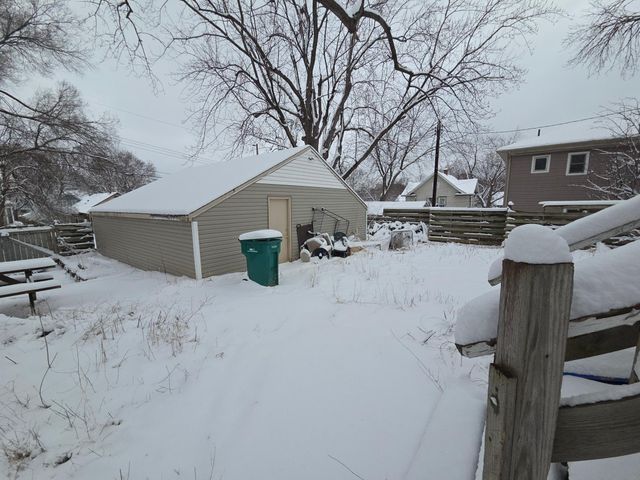 1041 6th Street E, Saint Paul, MN 55106