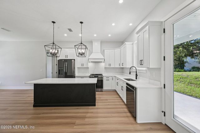 541 PALMETTO BLUFF Road, Palatka, FL 32177