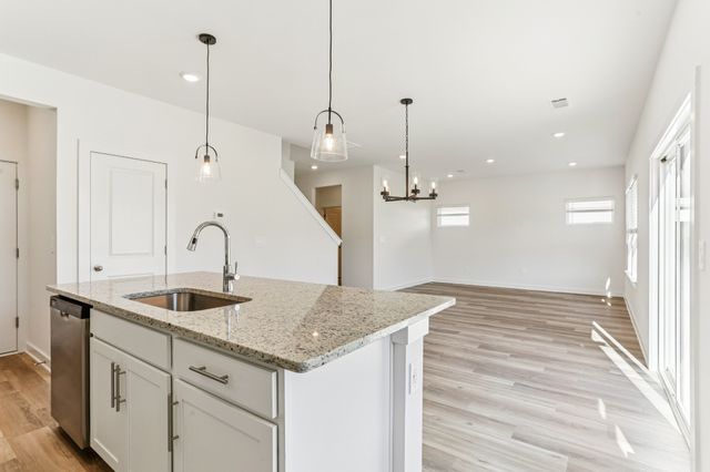 535 Goldfinch Way, Clarksville, TN 37043