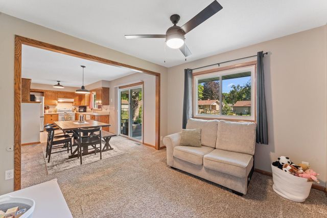 8203 Henslowe Avenue S, Cottage Grove, MN 55016