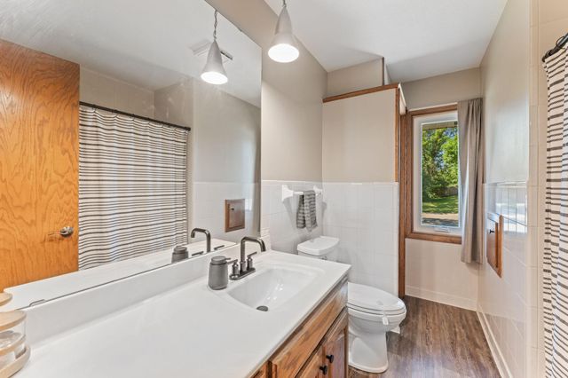 8203 Henslowe Avenue S, Cottage Grove, MN 55016