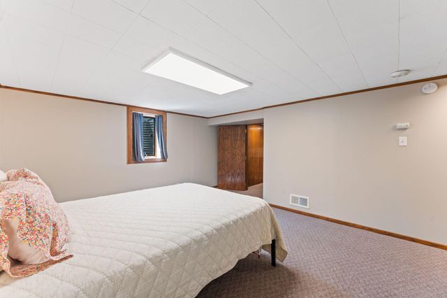 8203 Henslowe Avenue S, Cottage Grove, MN 55016