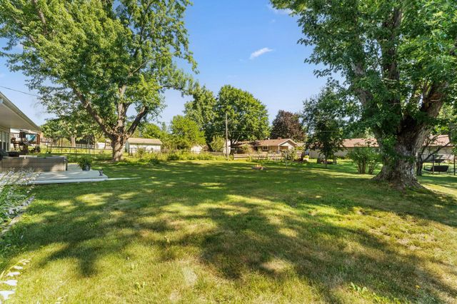 8203 Henslowe Avenue S, Cottage Grove, MN 55016