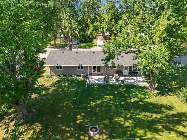 8203 Henslowe Avenue S, Cottage Grove, MN 55016