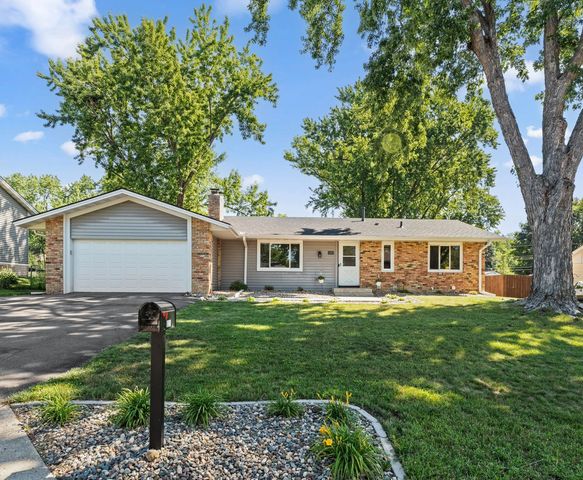 8203 Henslowe Avenue S, Cottage Grove, MN 55016