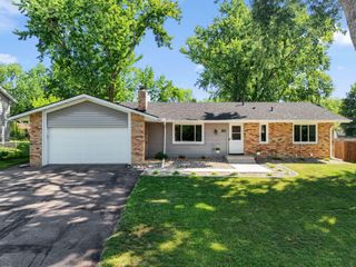 8203 Henslowe Avenue S, Cottage Grove, MN 55016